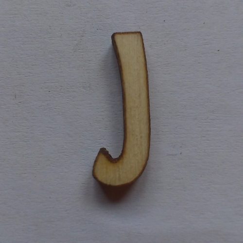 Fa betűk 1,5-2 cm J
